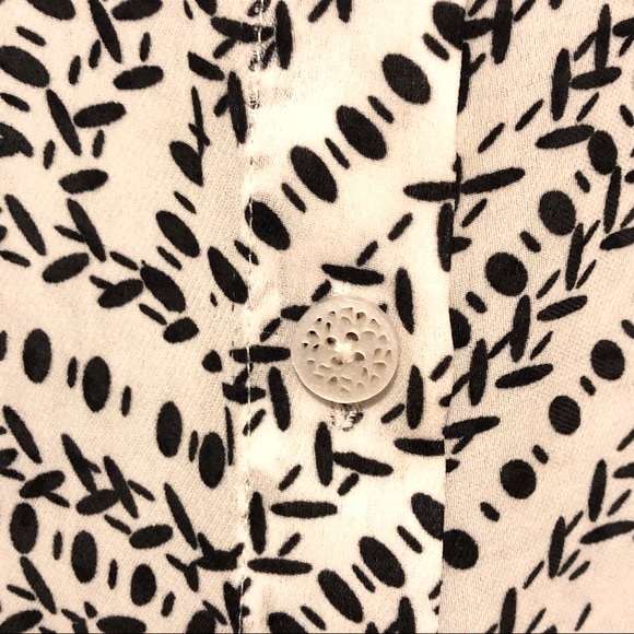 Cabi Black and White Long Sleeve Stitch Print Top - Picture 3 of 10